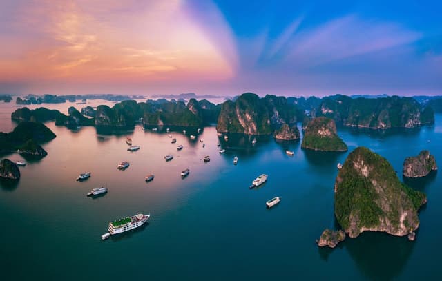 5D4N - HANOI – HALONG BAY – NINH BINH 